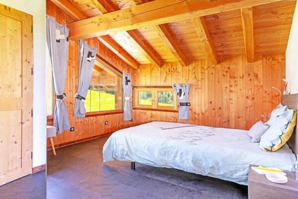 Foto van Chalet in Moulin met Sauna en Uitzicht - Vakantiehuis in Peisey-Nancroix - BedRoom