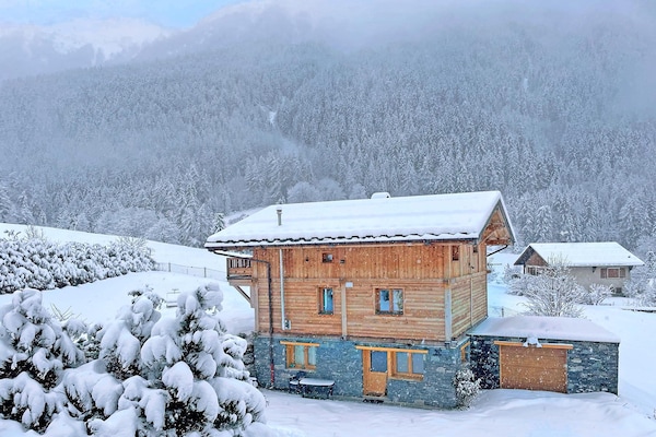 Foto van Chalet in Moulin met Sauna en Uitzicht - Vakantiehuis in Peisey-Nancroix - ExteriorWinter