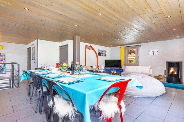 Foto van Chalet in Moulin met Sauna en Uitzicht - Vakantiehuis in Peisey-Nancroix - DiningRoom