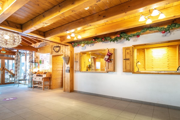 Foto van Appartement met 1 slaapkamer voor 6 personen in Doucy - HallReception