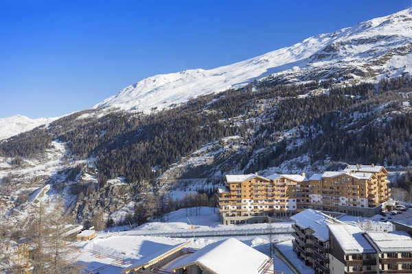 Foto van Appartement in chaletstijl - Vakantiehuis in Tignes 1800 - ExteriorSummer