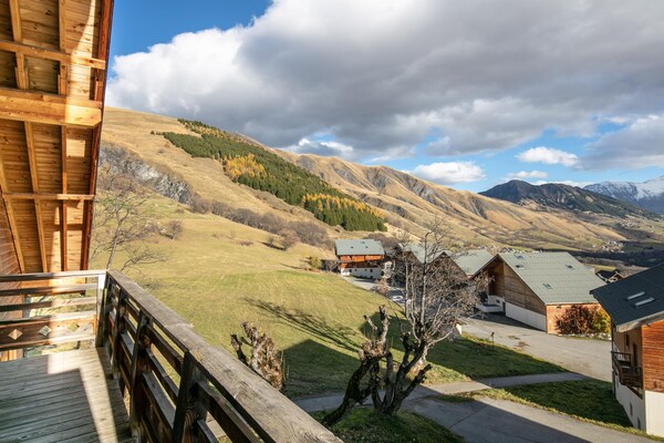 Foto van Bergappartement met alpine comfort - Vakantiehuis in SAINT-SORLIN-D'ARVES - TerraceBalcony