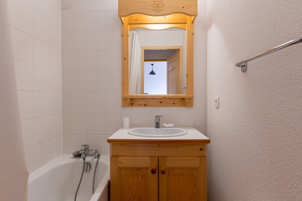 Foto van Appartement in Saint-Sorlin met Uitzicht - Vakantiehuis in Saint-Sorlin-d´Arves - BathRoom