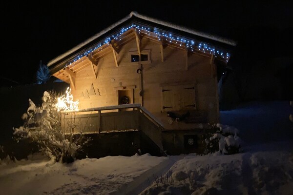 Foto van Chalet in Notre-Dame bij Skilift - Vakantiehuis in Notre Dame de Bellecombe - ExteriorSummer
