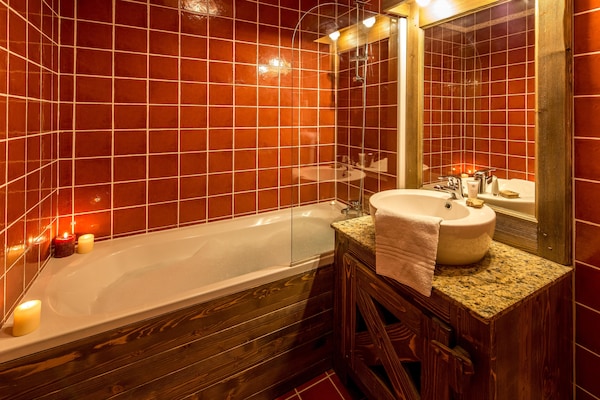 Foto van Chalet in Les Arcs met verwarmd zwembad - Vakantiehuis in Bourg-Saint-Maurice - BathRoom