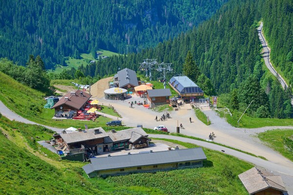 Foto van Zonnig terras en toegang tot de skipistes - Vakantiehuis in Abondance - AreaSummer1KM