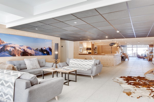 Foto van Vakantiehuis in Frankrijk bij wandelpaden - Vakantiehuis in COMBLOUX - HallReception