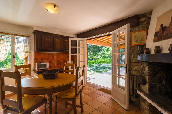 Foto van Provençaals huis in Seillans met zwembad - Vakantiehuis in Seillans - DiningRoom