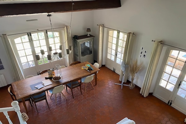 Foto van Vakantiehuis in Flayosc met zwembad en terras - Vakantiehuis in Flayosc - DiningRoom