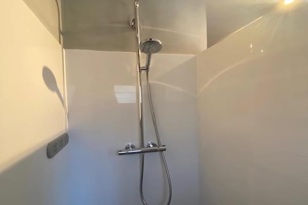 Foto van Vakantiehuis in Flayosc met zwembad en terras - Vakantiehuis in Flayosc - BathRoom