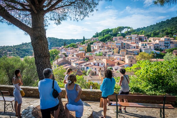 Foto van Vriendelijke Villa Escape - Vakantiehuis in Nans-Les-Pins - AreaSummer20KM