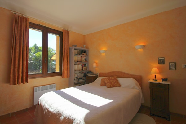 Foto van Vrijstaand vakantiehuis in Roussillon - Vakantiehuis in Roussillon - BedRoom