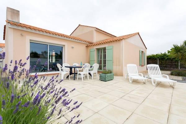 Foto van Villa in St. Jean-de-Monts met Privézwembad - Vakantiehuis in Saint- Jean-De-Monts - TerraceBalcony