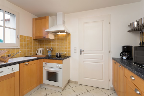 Foto van Chique villa aan het strand - Vakantiehuis in Saint- Jean-De-Monts - Kitchen