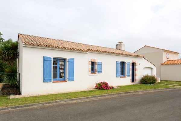 Foto van Ruime villa aan zee - Vakantiehuis in Saint- Jean-De-Monts - ExteriorSummer