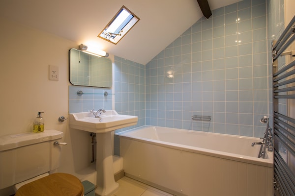 Foto van Vakantiehuis in Tavistock bij Forellenmeren - Vakantiehuis in Tavistock - BathRoom