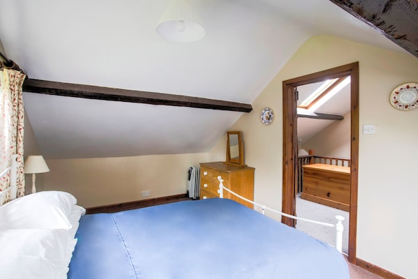 Foto van Fijn vakantiehuis in Welshpool met een tuin - Vakantiehuis in Welshpool - BedRoom