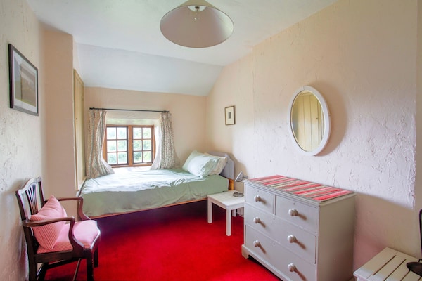 Foto van Fijn vakantiehuis in Welshpool met een tuin - Vakantiehuis in Welshpool - BedRoom