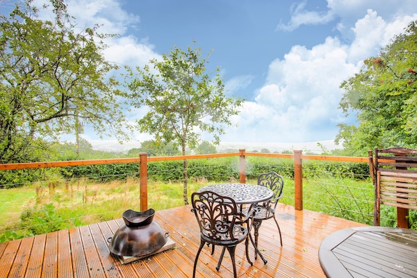 Foto van Fijn vakantiehuis in Welshpool met een tuin - Vakantiehuis in Welshpool - TerraceBalcony