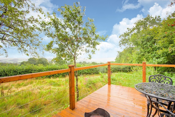Foto van Fijn vakantiehuis in Welshpool met een tuin - Vakantiehuis in Welshpool - ViewSummer