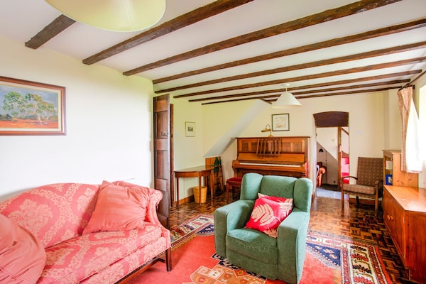 Foto van Fijn vakantiehuis in Welshpool met een tuin - Vakantiehuis in Welshpool - LivingRoom