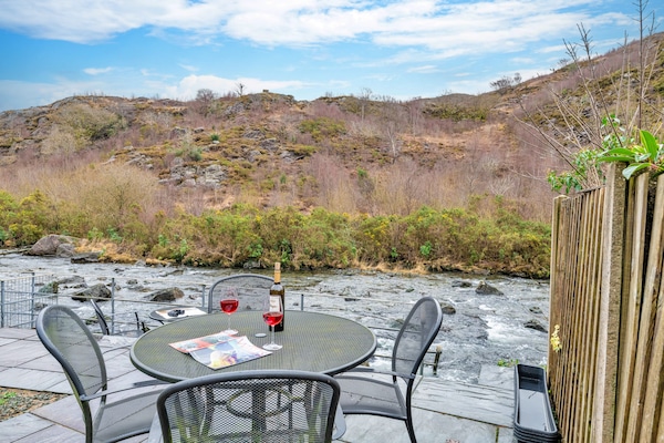 Foto van Beddgelert Cottage Escape - Vakantiehuis in Caernarfon - TerraceBalcony
