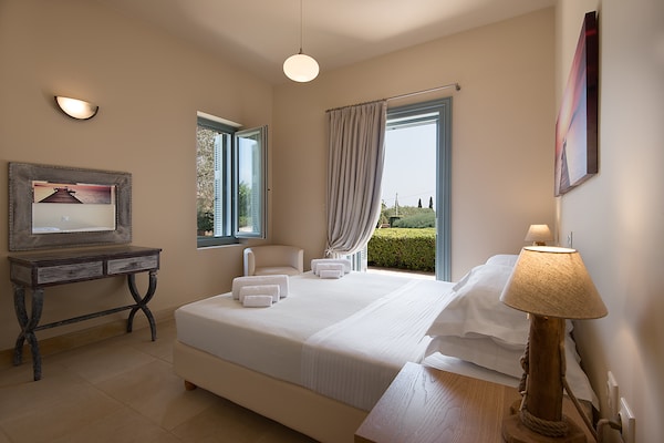 Foto van Villa in Peloponnesos bij Strand & Zwembad - Vakantiehuis in Porto Heli - BedRoom
