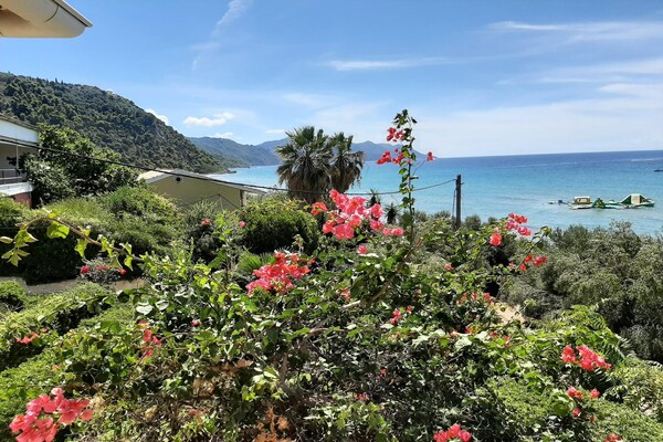 Foto van Mooi appartement in Mpenitses met gedeeld zwembad - Vakantiehuis in Mpenitses - Ambiance