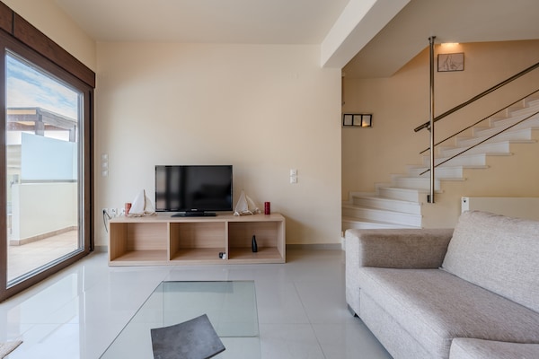 Foto van Villa nabij het strand van Palaiokastro - Vakantiehuis in Palaiokastro - LivingRoom