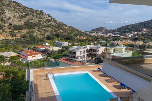 Foto van Villa nabij het strand van Palaiokastro - Vakantiehuis in Palaiokastro - Outdoor