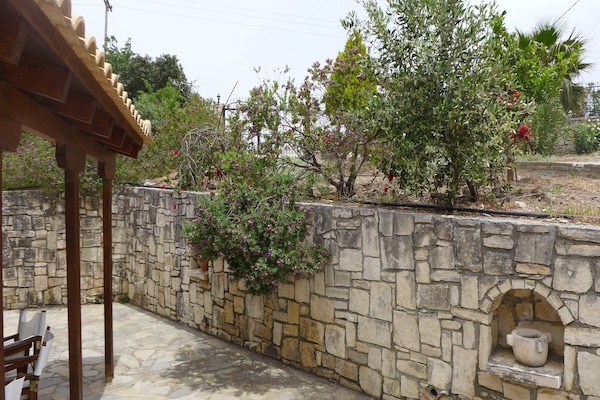 Foto van Villa in Axos met zwembad bij Panormo - Vakantiehuis in Axos - Rethymno - GardenSummer