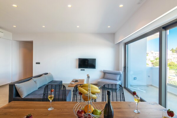 Foto van Villa in Sellia met privézwembad & zeezicht - Vakantiehuis in Sellia - LivingRoom