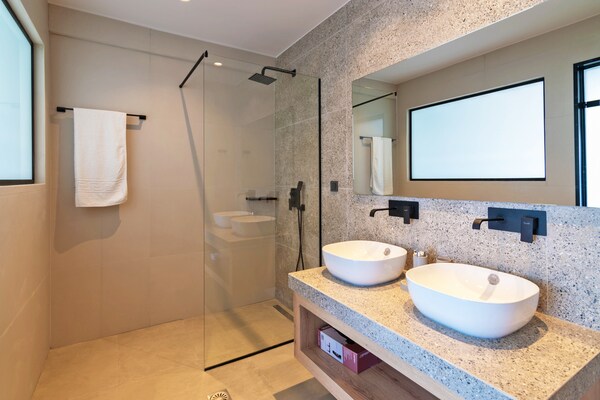 Foto van Villa in Sellia met privézwembad & zeezicht - Vakantiehuis in Sellia - BathRoom