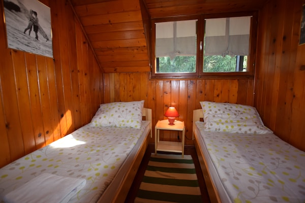 Foto van Vakantiehuis in Vrbovsko bij Kamačnik Pad - Vakantiehuis in Vrbovsko - BedRoom