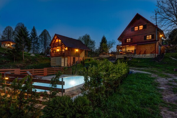 Foto van Vakantiehuis in Gorski Kotar met zwembad - Vakantiehuis in Brod Moravice - ExteriorSummer