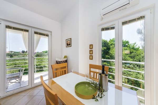 Foto van Vrijstaand vakantiehuis in Dalmatië met privétuin - Kitchen