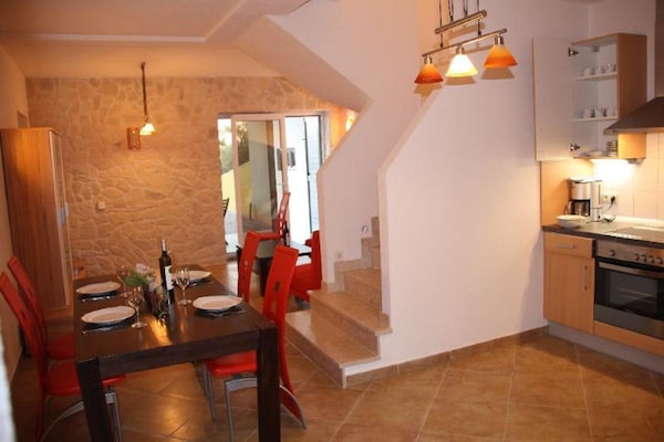 Foto van Vakantiehuis in Novigrad met privézwembad - Vakantiehuis in Novigrad - Kitchen