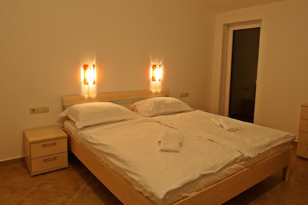 Foto van Vakantiehuis in Novigrad met privézwembad - Vakantiehuis in Novigrad - BedRoom
