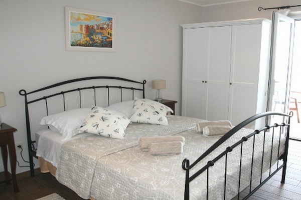 Foto van Villa Mirjana - Comfort Studio Apartment with Terrace and Sea View (Cikas) - BedRoom