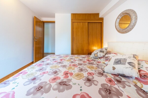 Foto van Villa Mia -Three-Bedroom Villa with Swimming Pool - Vakantiehuis in Trsteno - BedRoom