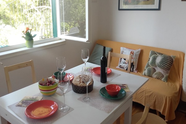 Foto van Holiday Home Pavarotti-Three Bedroom Holiday Home with Terrace - DiningRoom