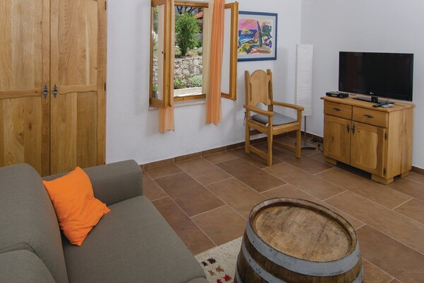 Foto van Holiday Home Stari Zoganj - Two Bedroom Holiday Home with Terrace and Swimming Pool - Indoor