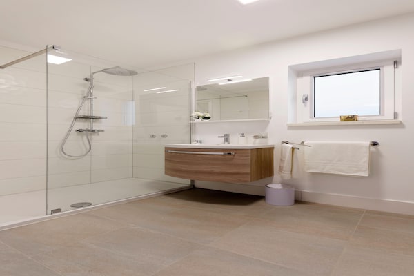 Foto van Villa in Župa met Infinity Pool & Biokovo Uitzicht - BathRoom