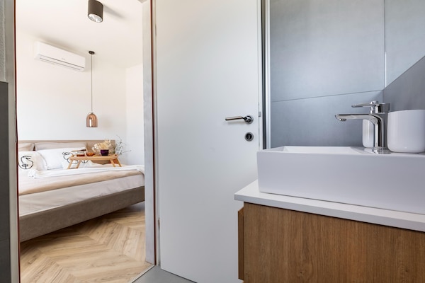 Foto van Moderne villa met privézwembad - Vakantiehuis in Stankovci - BathRoom