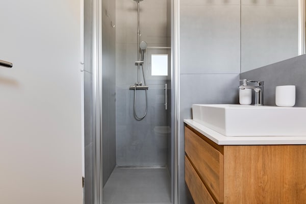 Foto van Moderne villa met privézwembad - Vakantiehuis in Stankovci - BathRoom