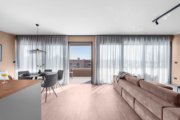 Foto van Appartement in Pula met Zeezicht en Bubbelbad - Vakantiehuis in Brtonigla - LivingRoom