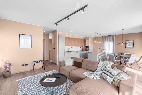 Foto van Appartement in Pula met Zeezicht en Bubbelbad - Vakantiehuis in Brtonigla - LivingRoom