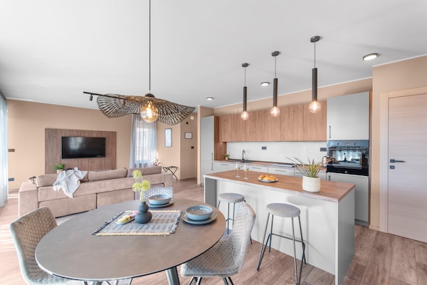 Foto van Appartement in Pula met Zeezicht en Bubbelbad - Vakantiehuis in Brtonigla - Kitchen
