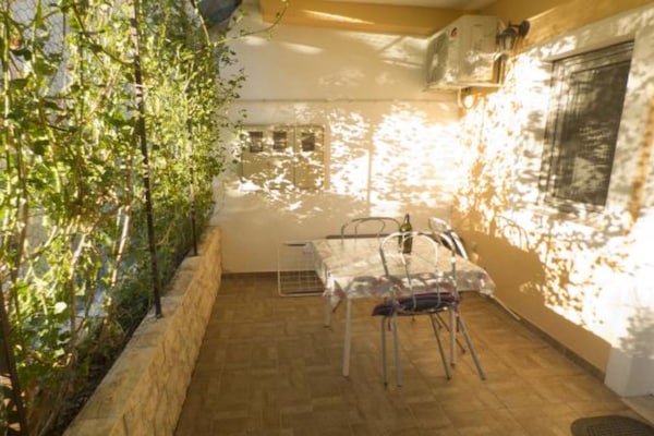 Foto van Beachfront Apartments Plaža - One Bedroom Apartment A1 - Outdoor
