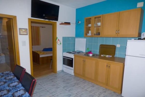 Foto van Beachfront Apartments Plaža - One Bedroom Apartment A1 - Kitchen